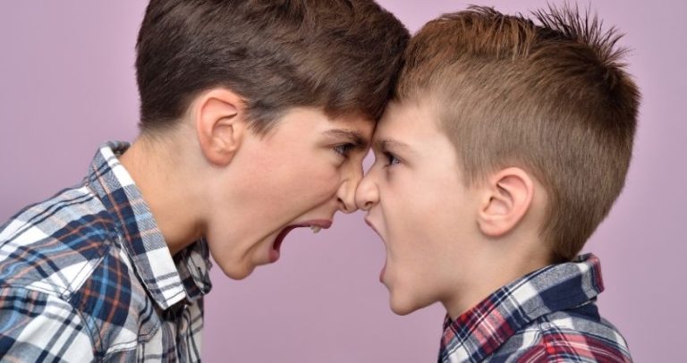 Jak reagować jako rodzic na kłótnię między rodzeństwem?