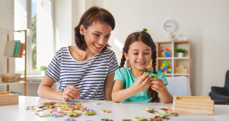 5 wskazówek dla mam, które chcą wychować pewne siebie i samodzielne dzieci