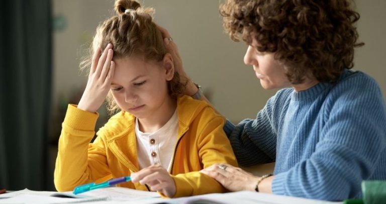 Umiejętność przyjmowania krytyki – dlaczego warto rozwijać ją u dziecka