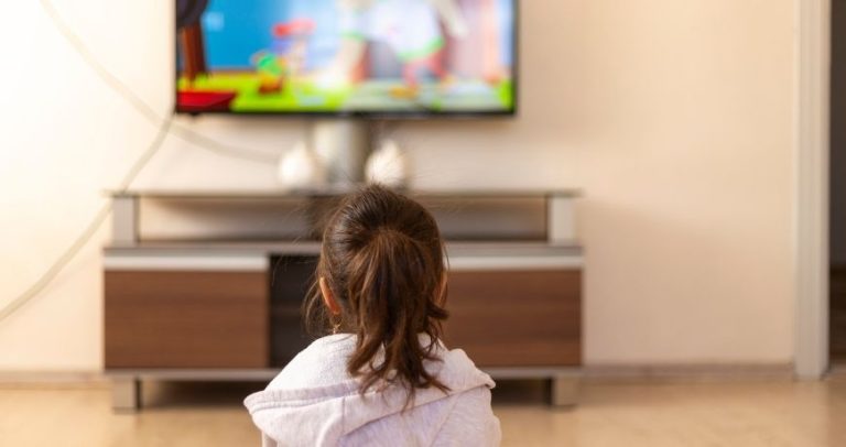 Wpływ bajek animowanych na psychikę dziecka – jak chronić i wspierać malucha