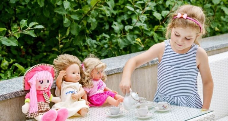 Jak nauczyć dziecko samodzielnej zabawy – praktyczne wskazówki dla rodziców