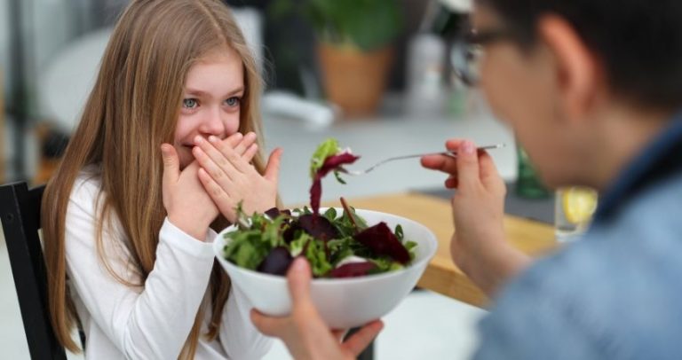 Jak sprawić, by dziecko jadło więcej błonnika? 6 pysznych i sprytnych trików.