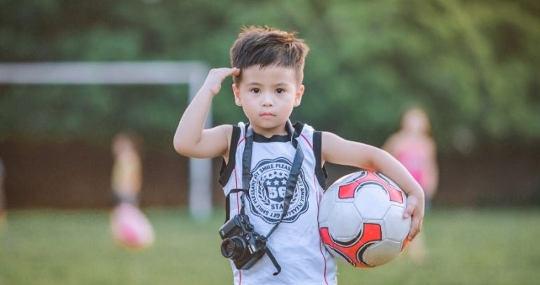 Mały sportowiec w domu – zestaw sportowy dla dziecka po 1. roku życia