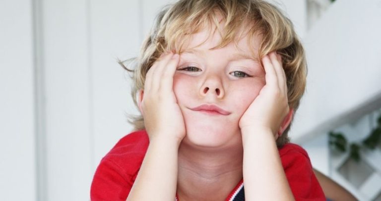 Dlaczego dzieci szybko się nudzą i jak ponownie wzbudzić ich zainteresowanie